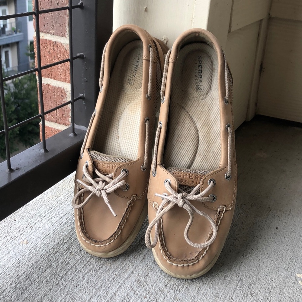 Sperry Topsiders size 8.5